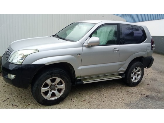 Toyota Land Cruiser 4 J120 3.0 D4D 4x4 de 2007 para Peças